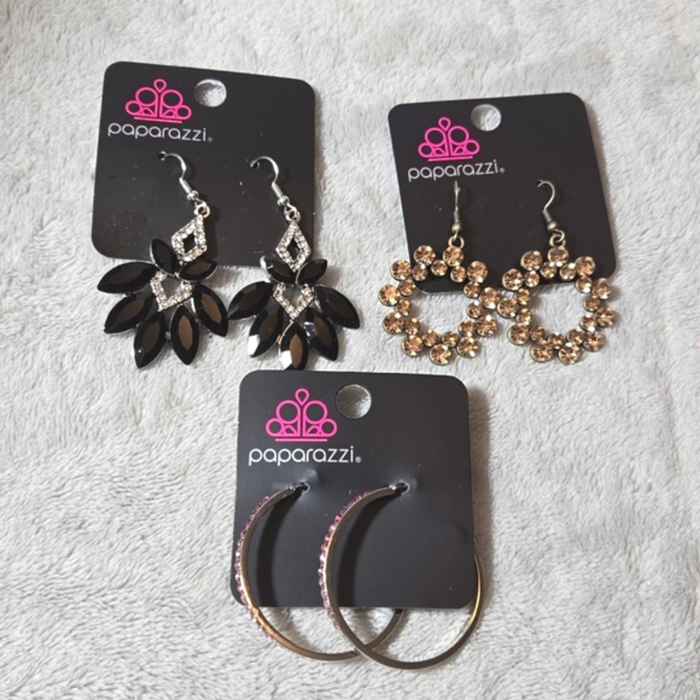 #311 Bundles NWT Paparazzi earring